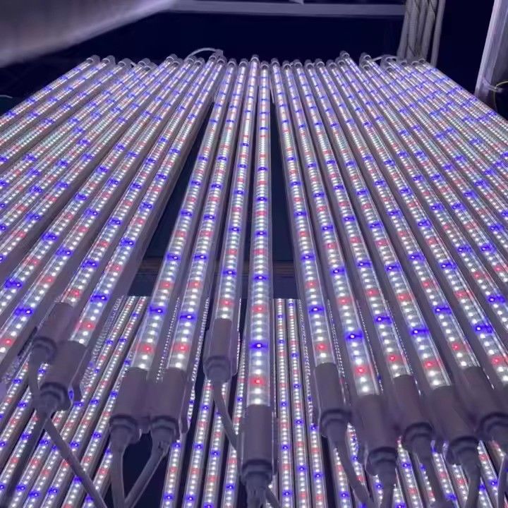 3FT 4FT Grow Light Tubes 18W 25W 9000K 6500K 460nm 660nm T8 LED Grow Light For Clones